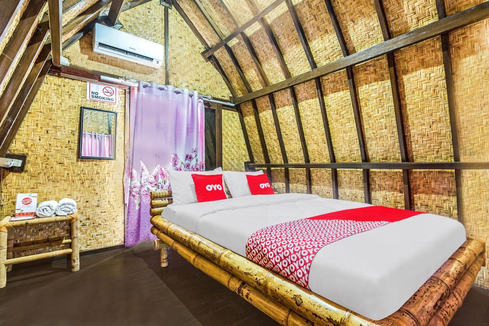 Oyo 1837 Telone Bungalow Palebah Екстериор снимка